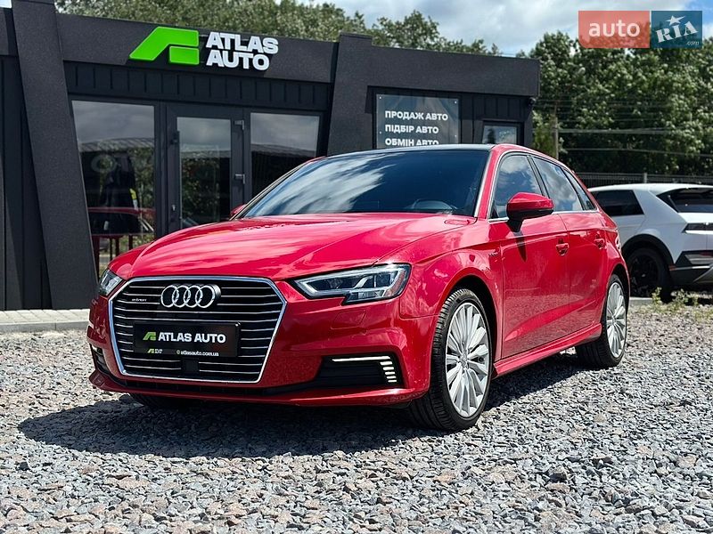 Хетчбек Audi A3 2016 в Львові