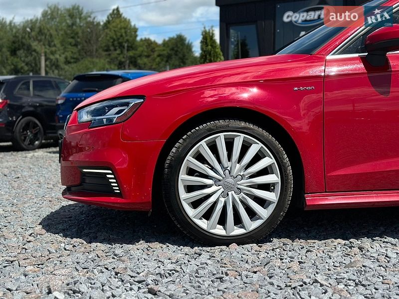Хетчбек Audi A3 2016 в Львові