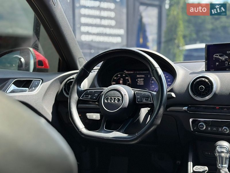 Хетчбек Audi A3 2016 в Львові