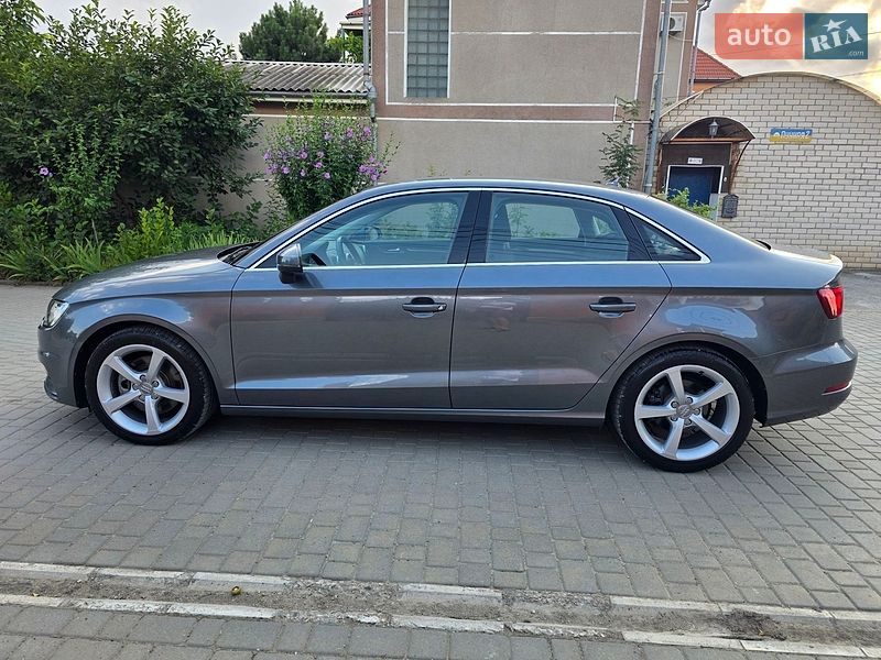 Седан Audi A3 2013 в Одессе