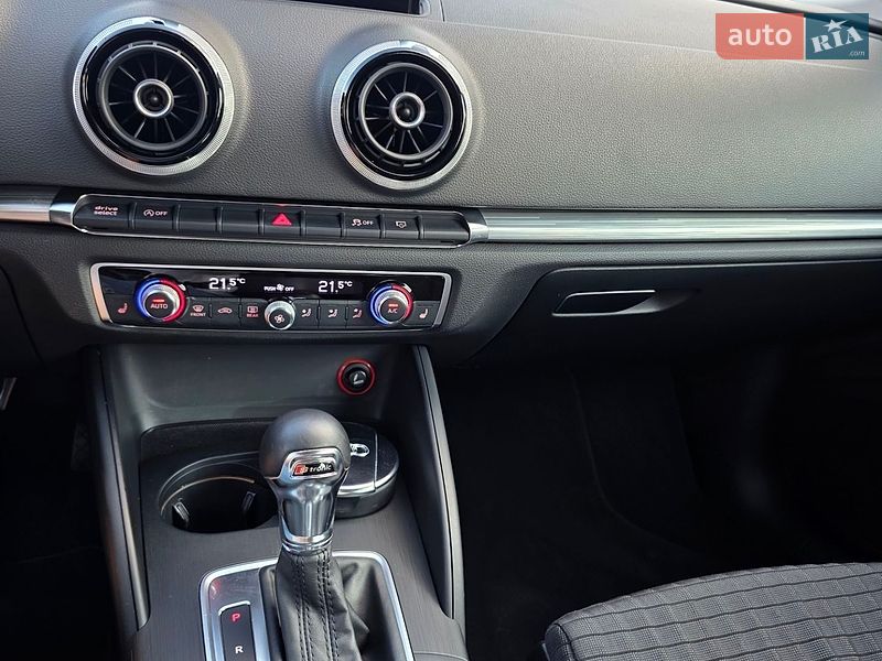 Седан Audi A3 2013 в Одесі