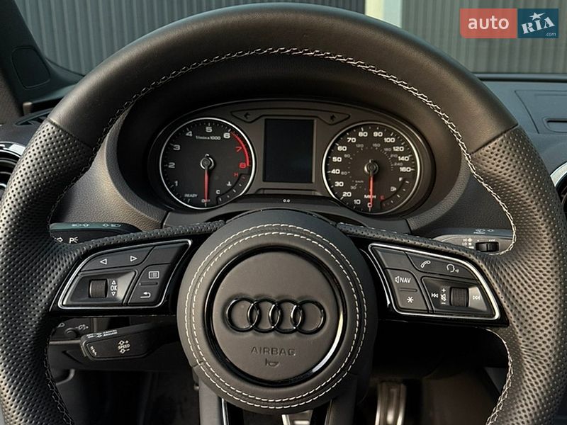 Седан Audi A3 2017 в Дніпрі