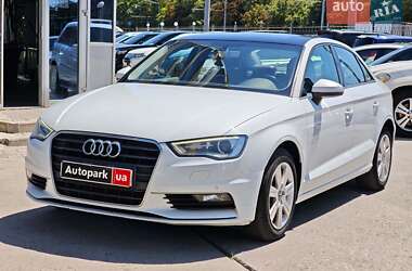 Седан Audi A3 2016 в Харькове