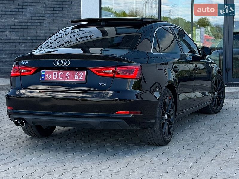 Седан Audi A3 2016 в Хусте