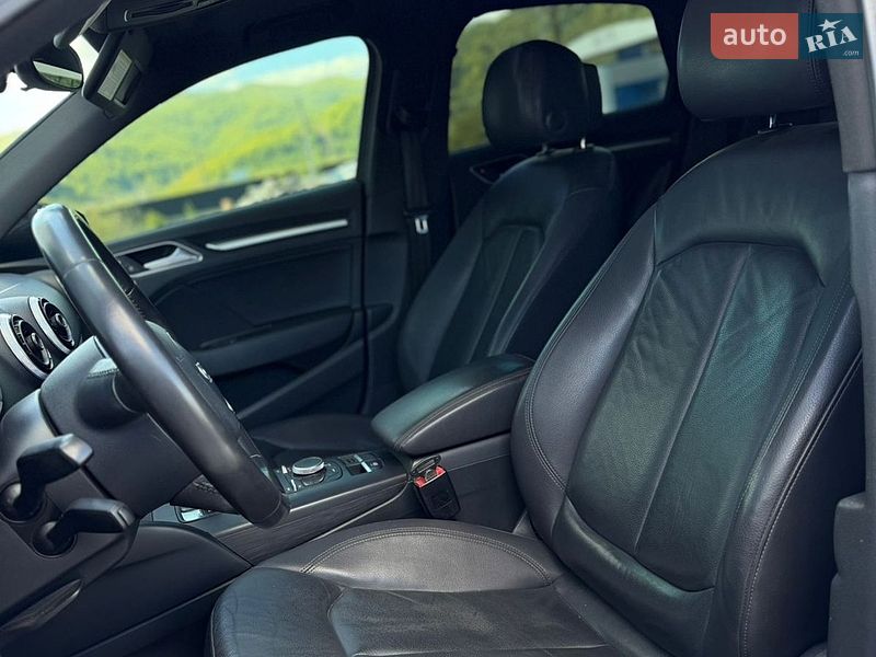 Седан Audi A3 2016 в Хусте