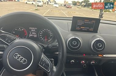Седан Audi A3 2014 в Дніпрі
