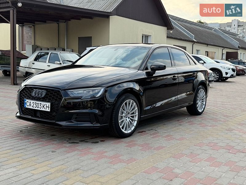 Седан Audi A3 2018 в Черкасах