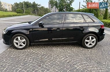 Хетчбек Audi A3 2013 в Дніпрі