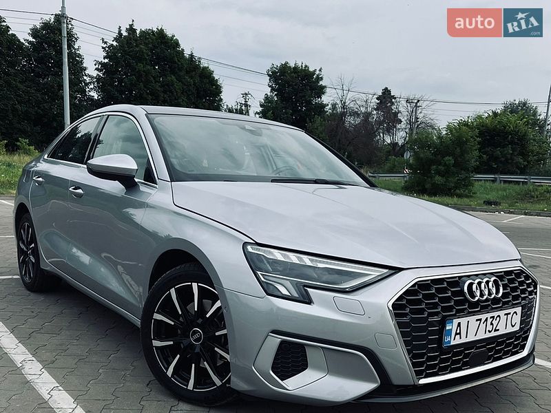 Седан Audi A3 2024 в Киеве фото Седан Audi A3 2024 в Киеве