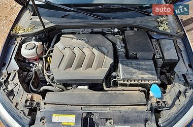 Седан Audi A3 2017 в Киеве