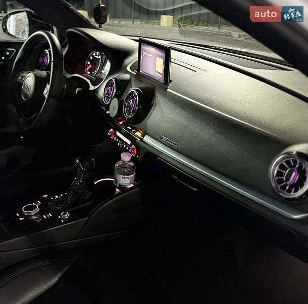 Седан Audi A3 2019 в Киеве