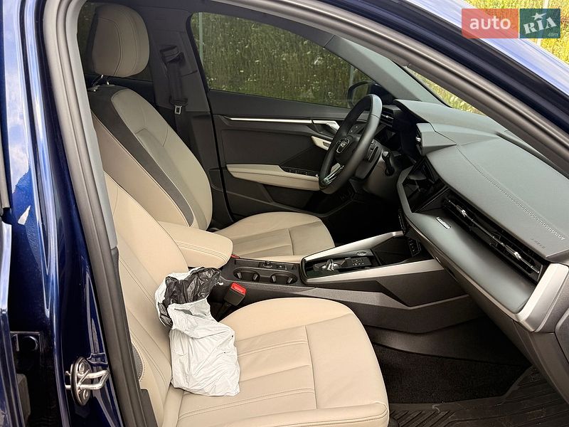 Седан Audi A3 2022 в Львові