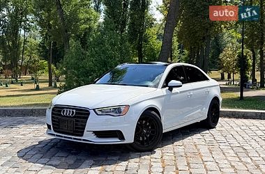 Седан Audi A3 2015 в Киеве