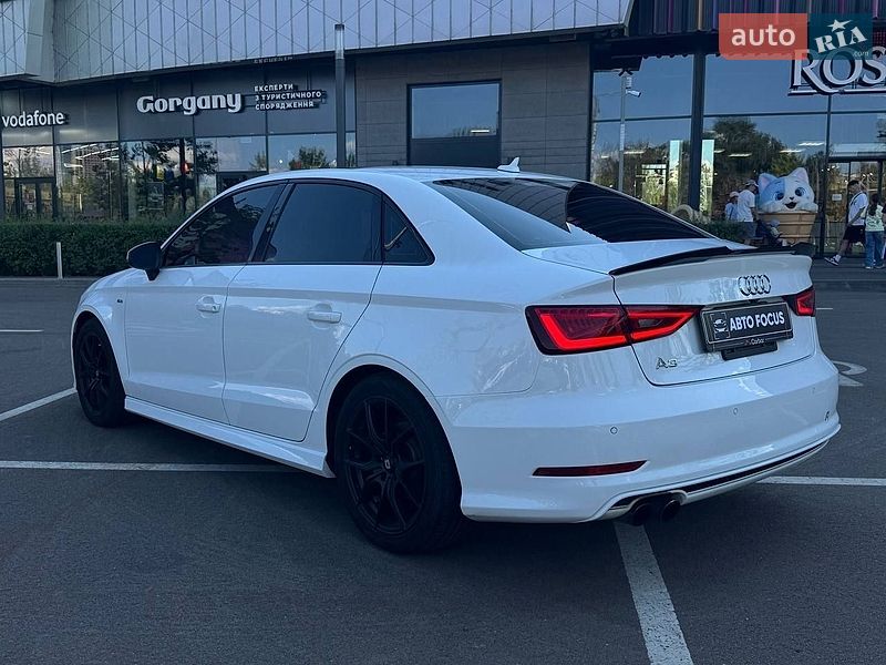 Седан Audi A3 2015 в Києві