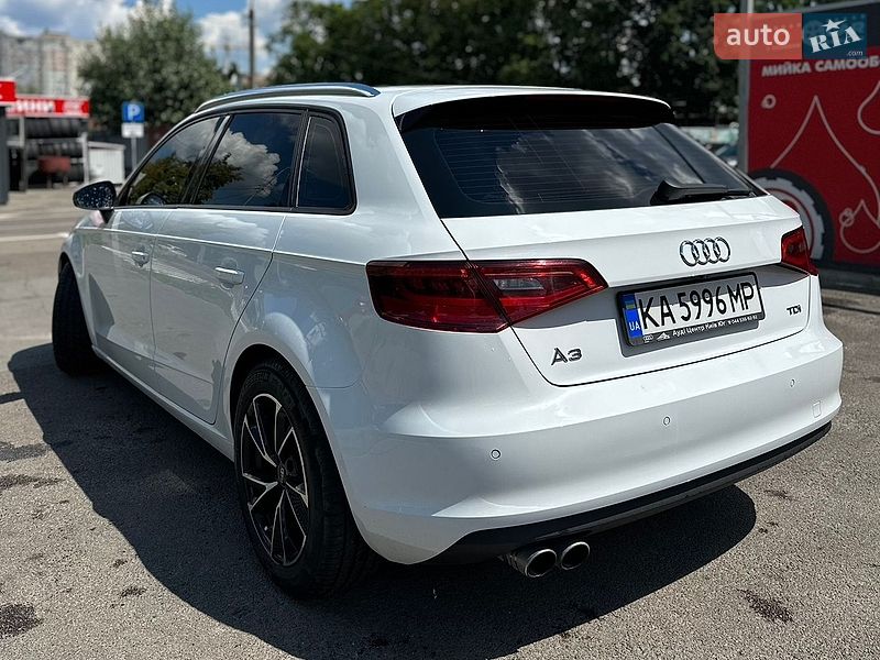 Хетчбек Audi A3 2016 в Києві