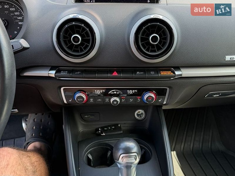 Хэтчбек Audi A3 2017 в Полтаве