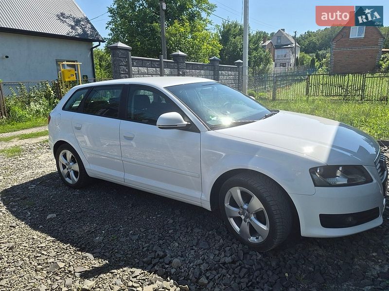 Хэтчбек Audi A3 2009 в Луцке