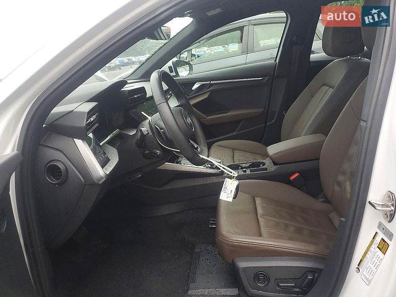 Седан Audi A3 2023 в Львові
