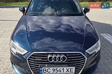 Хэтчбек Audi A3 2017 в Львове