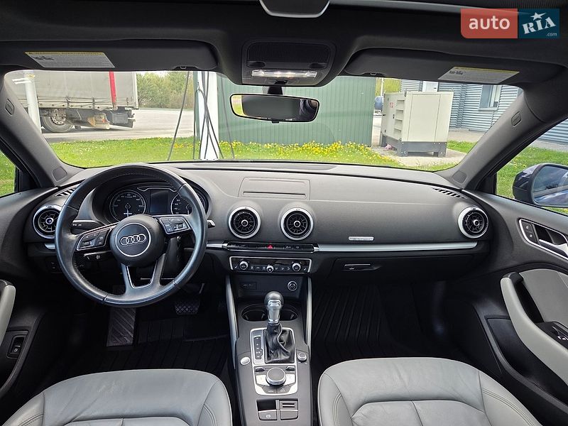 Хэтчбек Audi A3 2017 в Львове