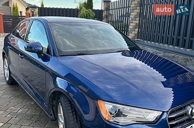 Седан Audi A3 2014 в Львове Седан Audi A3 2014 в Львове