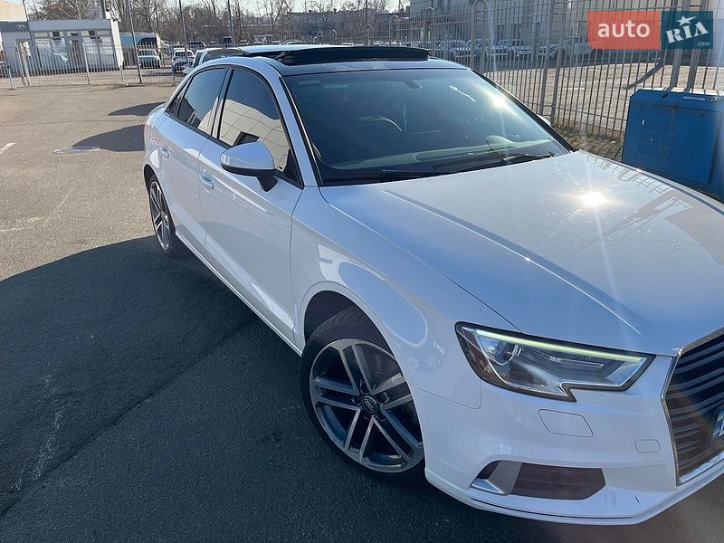 Седан Audi A3 2018 в Василькові