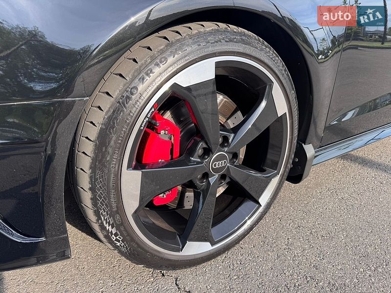Хетчбек Audi A3 2016 в Дніпрі