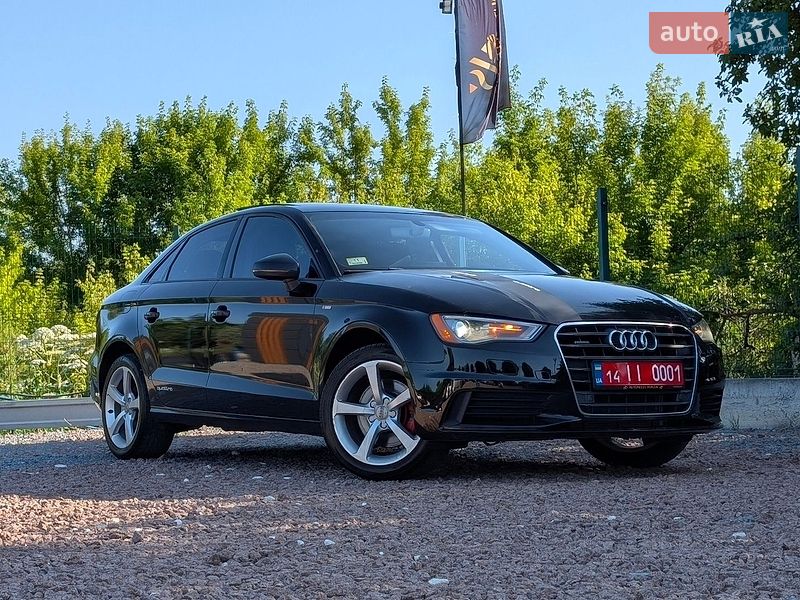 Седан Audi A3 2016 в Дрогобыче