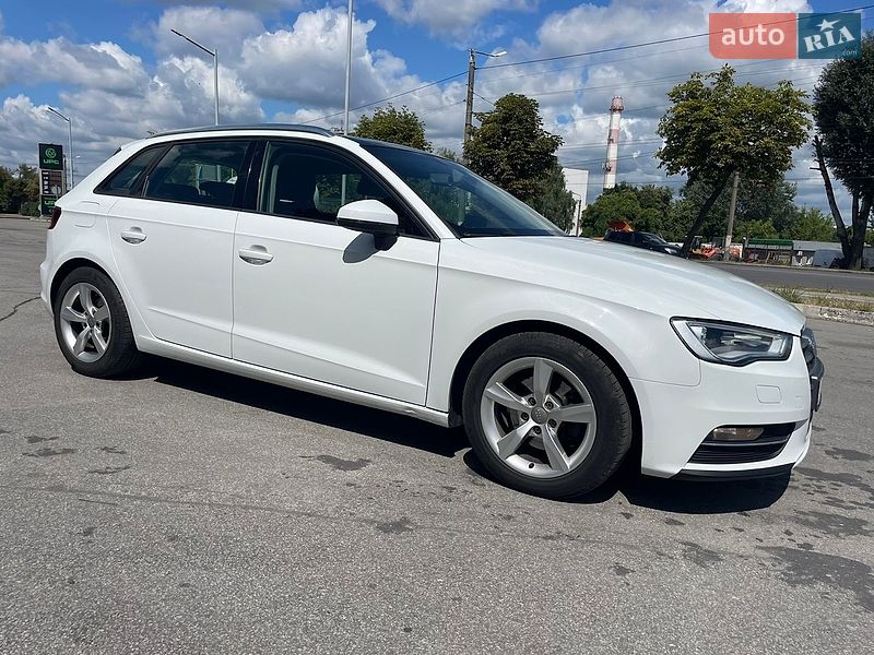 Хетчбек Audi A3 2016 в Житомирі фото 5 Хетчбек Audi A3 2016 в Житомирі