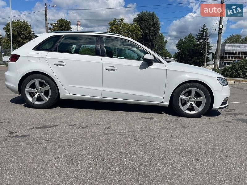 Хетчбек Audi A3 2016 в Житомирі фото 6 Хетчбек Audi A3 2016 в Житомирі