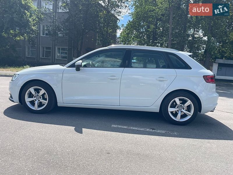 Хетчбек Audi A3 2016 в Житомирі фото 8 Хетчбек Audi A3 2016 в Житомирі