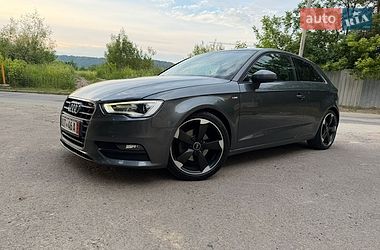Хэтчбек Audi A3 2013 в Новояворовске