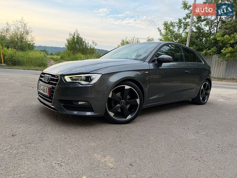 Хетчбек Audi A3 2013 в Новояворівську