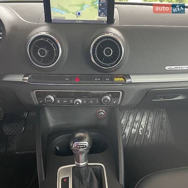 Седан Audi A3 2015 в Києві