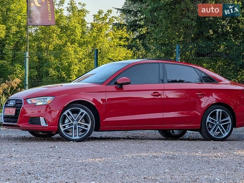Седан Audi A3 2016 в Дрогобичі