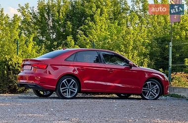 Седан Audi A3 2016 в Дрогобичі