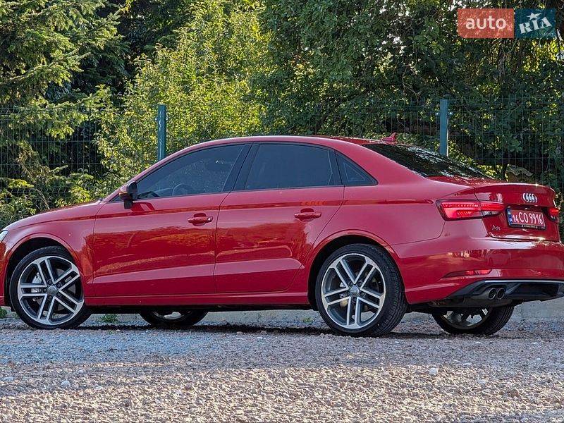 Седан Audi A3 2016 в Дрогобичі