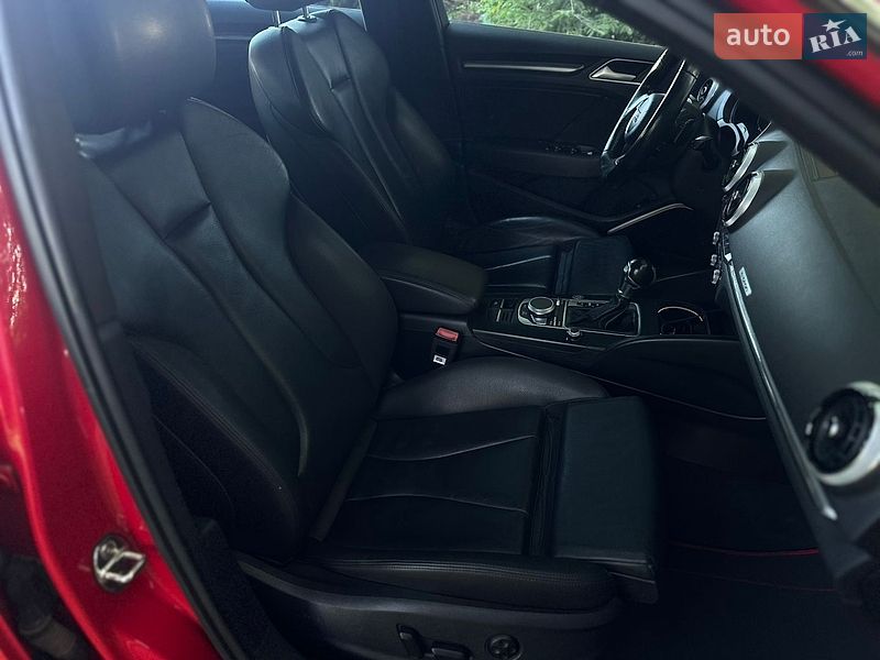 Седан Audi A3 2016 в Львові