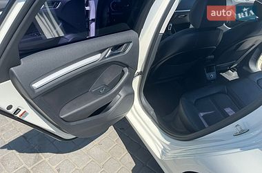Седан Audi A3 2015 в Мукачево
