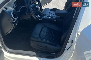 Седан Audi A3 2015 в Мукачево