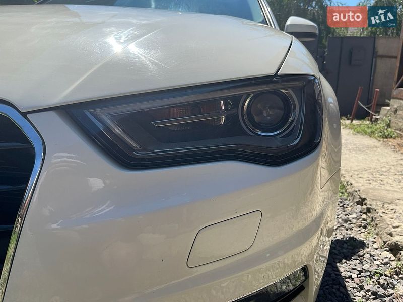 Седан Audi A3 2015 в Мукачево