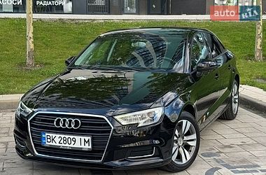 Седан Audi A3 2014 в Києві