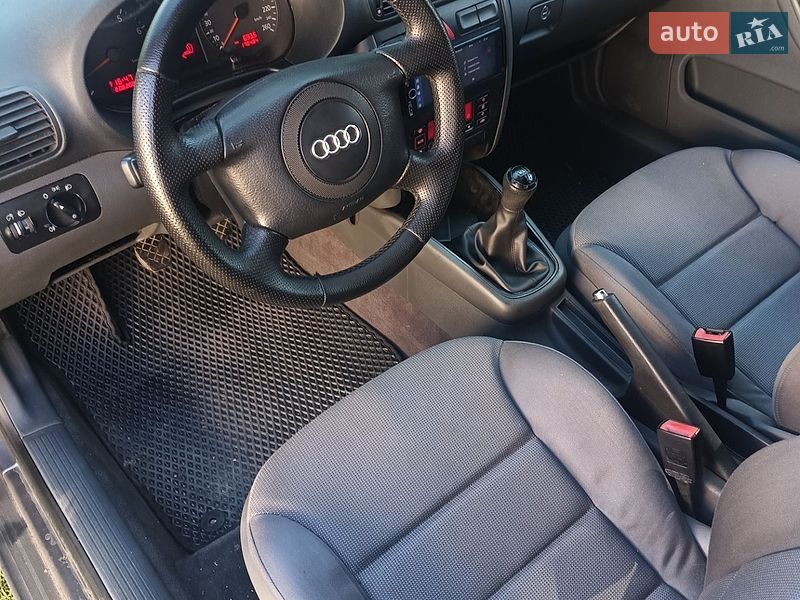 Хетчбек Audi A3 2000 в Бурині
