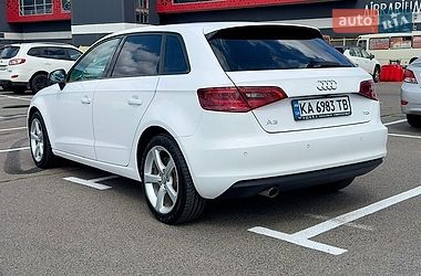 Хэтчбек Audi A3 2015 в Киеве