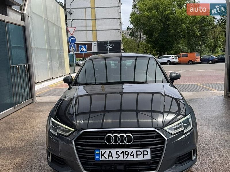 Седан Audi A3 2017 в Києві фото Седан Audi A3 2017 в Києві