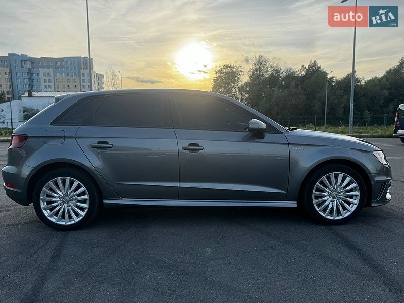Хетчбек Audi A3 2016 в Самборі фото 25 Хетчбек Audi A3 2016 в Самборі
