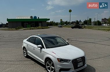 Седан Audi A3 2014 в Самарі