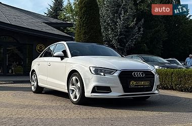 Седан Audi A3 2017 в Львове