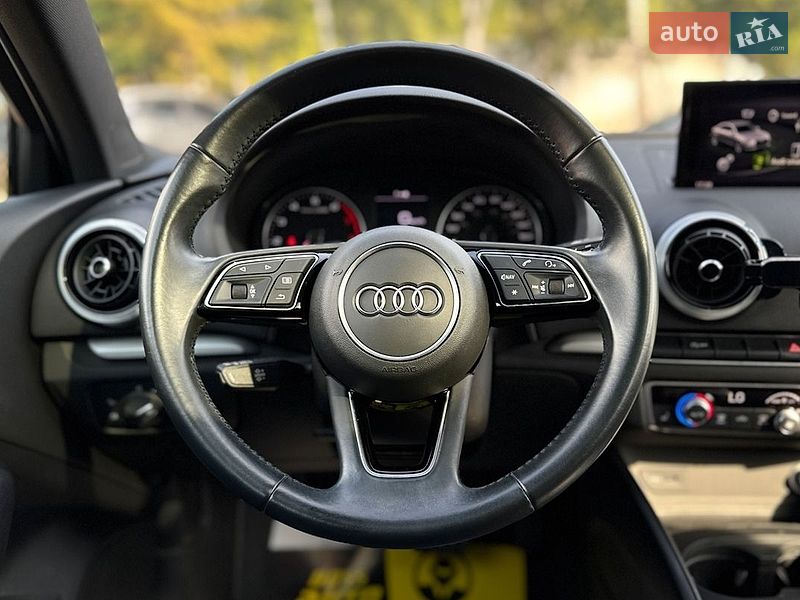 Седан Audi A3 2017 в Львові фото 10 Седан Audi A3 2017 в Львові