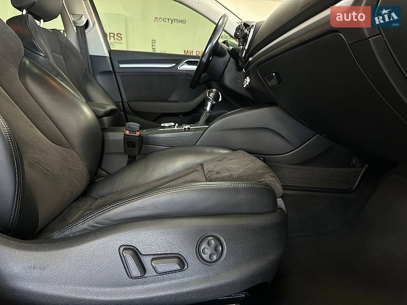 Хетчбек Audi A3 2016 в Києві